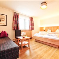 Hotel Arlberg (W) - ckmarcopolo.cz