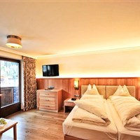 Hotel Arlberg (W) - ckmarcopolo.cz