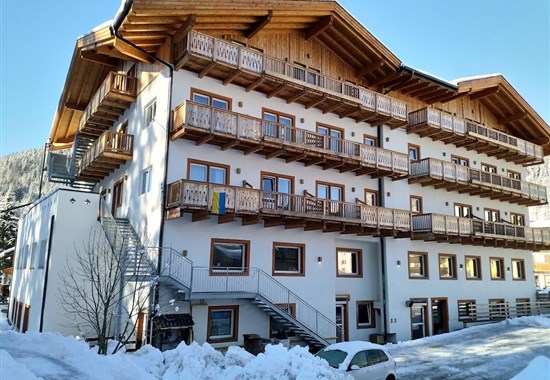 Park Hotel Avisio - Dolomiti Superski