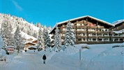 Almdorf Homes ***