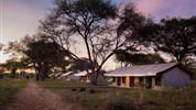 Luxusní safari v Tanzanii - Tarangire, Ngorongoro, Serengeti a pobyt u moře na Zanizibaru - Tanzanie_Baobab Camp