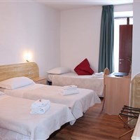 Albergo Varone - ckmarcopolo.cz