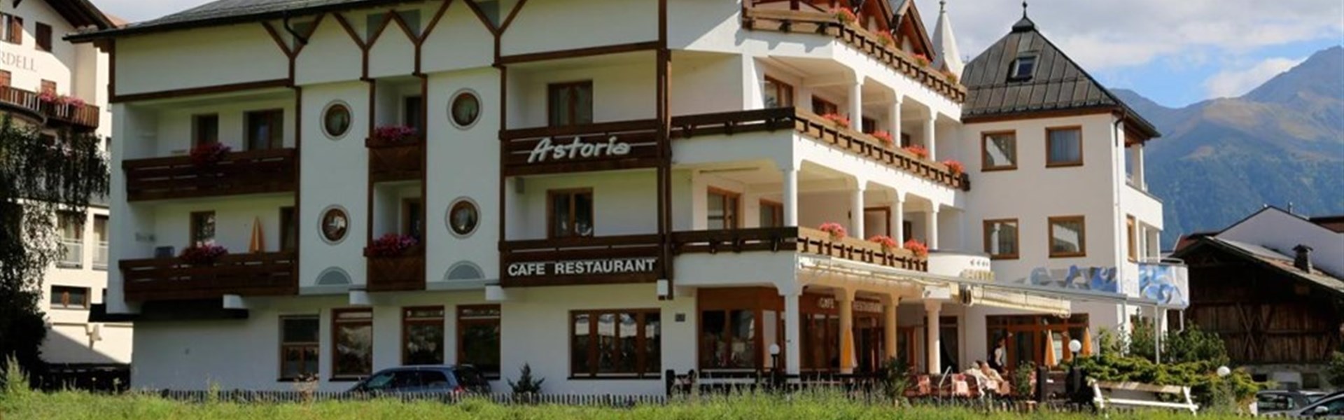 Hotel Astoria (S) - 