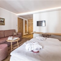 Hotel Das Tyrol - ckmarcopolo.cz
