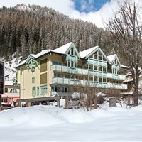 Schloss Hotel Dolomiti - ckmarcopolo.cz