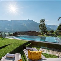 Gartenhotel CRYSTAL (S) - ckmarcopolo.cz