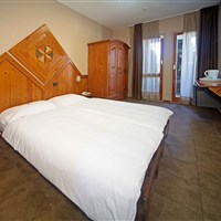 Hotel Smeraldo - ckmarcopolo.cz