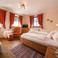 Hotel Krimmlerfälle (W) - ckmarcopolo.cz