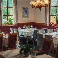 Hotel Krimmlerfälle (W) - ckmarcopolo.cz