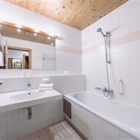 Hotel Krimmlerfälle (W) - ckmarcopolo.cz