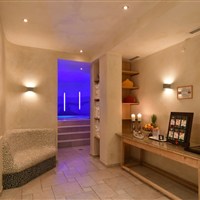 Boutique Hotel Cella Central (W) - www.marco-polo.cz