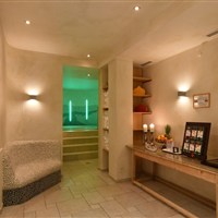 Boutique Hotel Cella Central (W) - www.marco-polo.cz